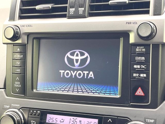 �y�����i�r�z�l�C�̏����i�r�𑕔����Ă���܂��B�i�r�̎g���₷���͂������A�I�[�f�B�I�@�\���[��!�L�����v�◷�s�͂������A�ʋ΂┃�����ȂǕ��i�̃h���C�u���y�����Ȃ�͂���