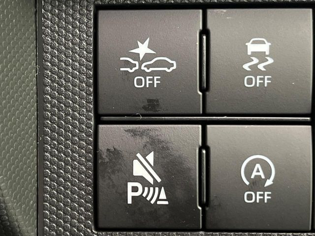 �y�X�}�[�g�A�V�X�g�z���s���ɑO���̎ԗ�����F�����A�Փ˂������Ȏ��͌x��ƃu���[�L�ŏՓˉ���Ɣ�Q�y�����A�V�X�g�B�����S�Ƀh���C�u�����y���݂��������܂��B