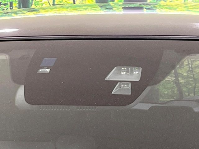 �y�X�}�[�g�V�e�B�u���[�L�T�|�[�g�z�ᑬ���s���ɑO���̎ԗ�����F�����A�Փ˂������Ȏ��͌x��ƃu���[�L�ŏՓˉ���Ɣ�Q�y�����A�V�X�g�B�����S�Ƀh���C�u�����y���݂��������܂��B