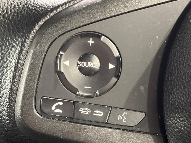 �y�X�e�A�����O�X�C�b�`�z�^�]���A�O������ڐ������炷���ƂȂ��A�I�[�f�B�I���̑��삪�\�ȕ֗��@�\!���S&���K�ȃh���C�u�����o���Ă���܂���