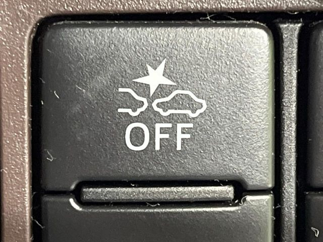 �y�X�}�[�g�A�V�X�g�z���s���ɑO���̎ԗ�����F�����A�Փ˂������Ȏ��͌x��ƃu���[�L�ŏՓˉ���Ɣ�Q�y�����A�V�X�g�B�����S�Ƀh���C�u�����y���݂��������܂��B