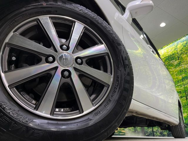 �y14�C���`�A���~�z�C�[���z�O�ςɃ}�b�`�����A���~�z�C�[���𑕒����Ă���܂��B�e��A���~�z�C�[����A�X�^�b�h���X�^�C�����戵�����Ă���܂��B���񂲑��k����������