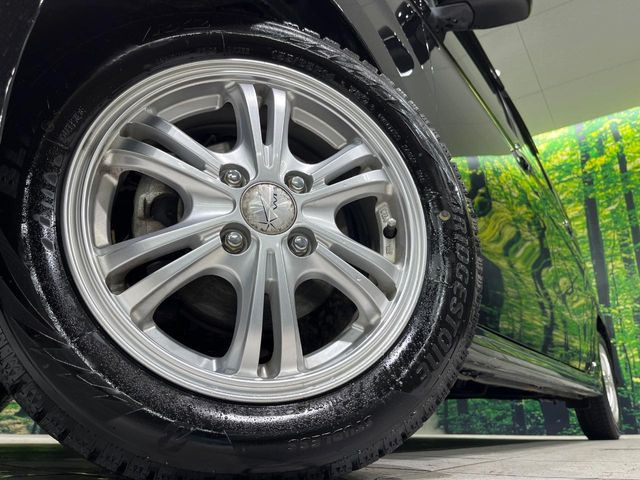 �y14�C���`�A���~�z�C�[���z�O�ςɃ}�b�`�����A���~�z�C�[���𑕒����Ă���܂��B�e��A���~�z�C�[����A�X�^�b�h���X�^�C�����戵�����Ă���܂��B���񂲑��k����������