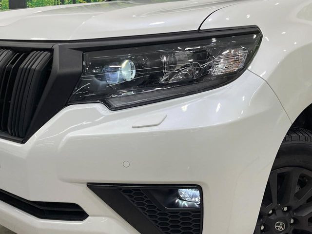 ヘッドライトやテールランプ&アルミホイール等の各種コーティングもオススメしております。レンズ部分の黄ばみや汚れを抑え、きれいな状態をメンテナンスレスで保てます♪