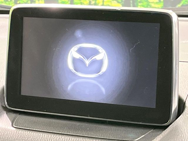 �y���[�J�[�����i�r�z�C���e���A�ɗn�����ރX�^�C���b�V���ȁu��p�݌v�v���[�J�[�i�r�𑕔��􎋔F���⑀�쐫�ȂǊ�{���\�ɂ��D��A���㎿�ȃJ�[���C�t�����y���݂��������܂��B