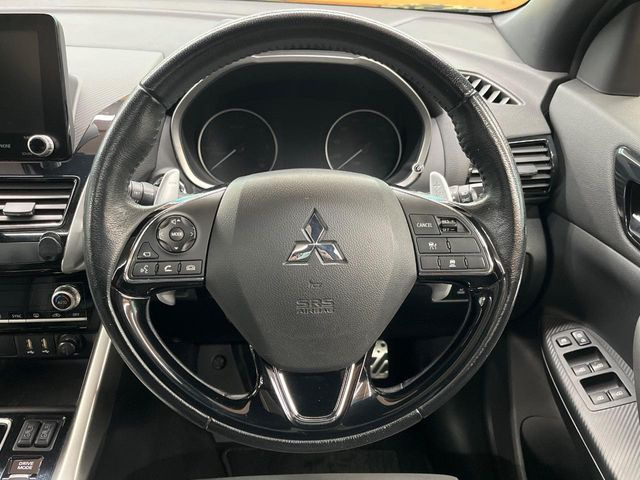 �y�����v�����X�e�A�����O�z�㎿�Ȋv���g�p���邱�ƂŁA��ɂ����������݂ƂĂ��^�]���₷���n���h���ł���