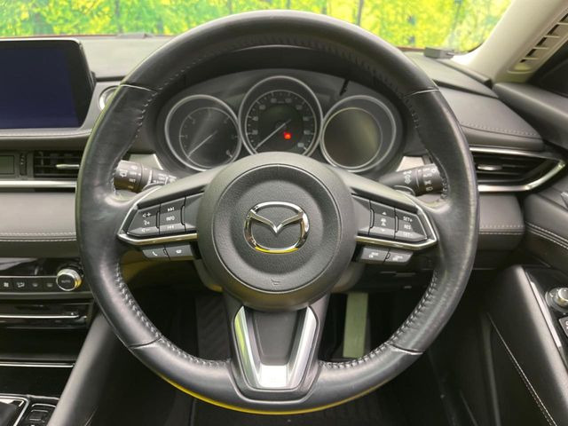 �y�����v�����X�e�A�����O�z�㎿�Ȋv���g�p���邱�ƂŁA��ɂ����������݂ƂĂ��^�]���₷���n���h���ł���