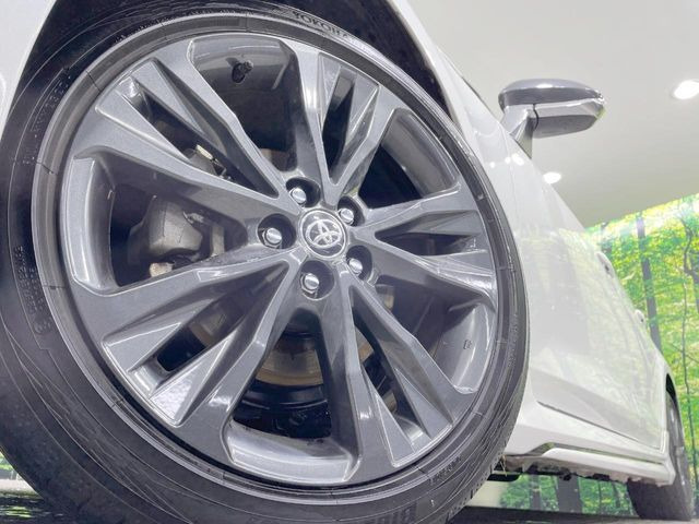 �y����17�C���`�A���~�z�C�[���z�O�ςɃ}�b�`���������A���~�z�C�[���𑕒����Ă���܂��B�e��ЊO�A���~�z�C�[����A�X�^�b�h���X�^�C�����戵�����Ă���܂��B���񂲑��k����������