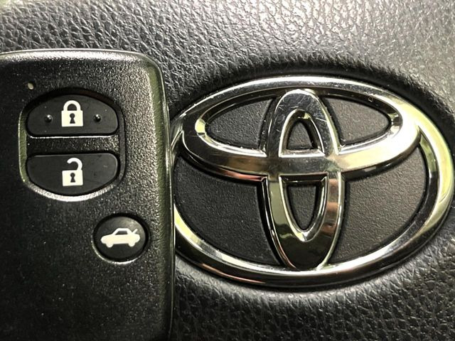 �y�X�}�[�g�L�[�z�J�o����|�P�b�g�ɓ��ꂽ�܂܂ł��h�A�̎{���E�������\�ȃX�}�[�g�L�[�𑕔��B�G���W���̃I���E�I�t�����J�M�����o���K�v����������Ƃ��Ă��֗��ł���