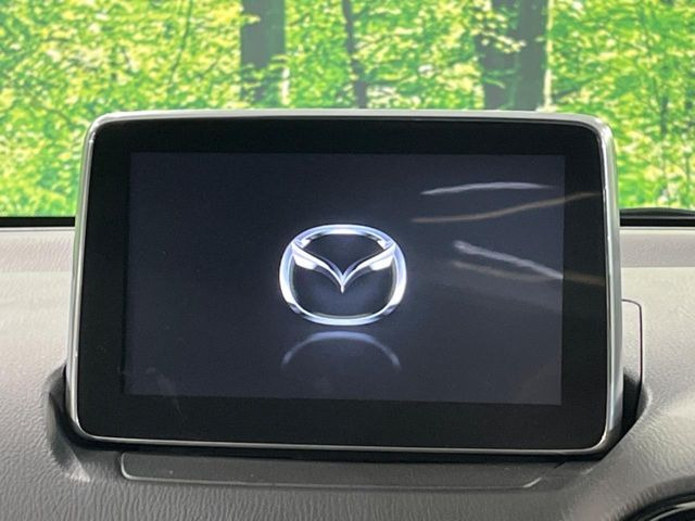 �y�}�c�_�R�l�N�g�i�r�z�ԓ��̕��͋C�Ƀ}�b�`������̌^�^�C�v�̃i�r�B�e����q�ݒ��Bluetooth�Đ����A�l�X�ȋ@�\���y���߂܂��B�����I�ȃ_�C�������삪�\�ŁA�g��������ǍD�ł��B