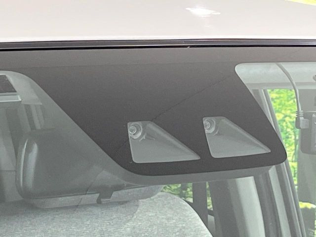 �y�X�}�[�g�A�V�X�g�z���s���ɑO���̎ԗ�����F�����A�Փ˂������Ȏ��͌x��ƃu���[�L�ŏՓˉ���Ɣ�Q�y�����A�V�X�g�B�����S�Ƀh���C�u�����y���݂��������܂��B