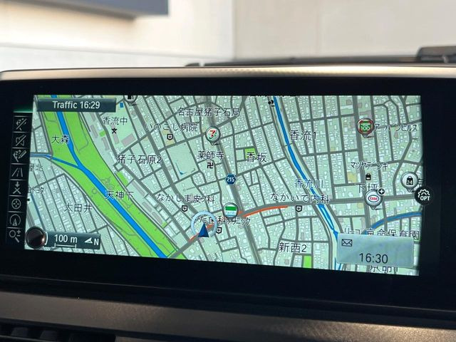 �������i�r:��̊��̂���i�r�́A����������ԓ������o���Ă���܂��B�I�[�f�B�I�@�\���[�����Ă���܂��̂ŁA�^�]�����y���߂܂���