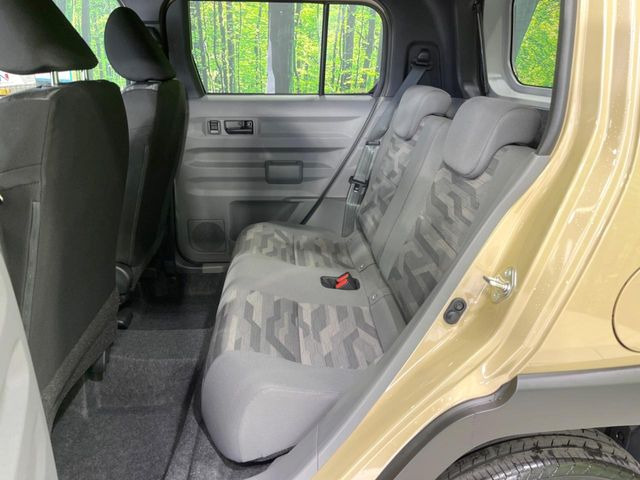 ���i���ȃI���W�i���t���A�}�b�g���I�v�V�����ɂĂ��p�ӂ��Ă���܂��B���D���ȃf�U�C����J���[�����Ԃɍ��킹�đI��ł����������Ƃ��ł��܂���