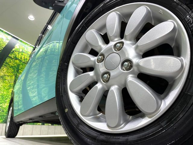 �y����14�C���`�A���~�z�C�[���z�O�ςɃ}�b�`���������A���~�z�C�[���𑕒����Ă���܂��B�e��ЊO�A���~�z�C�[����A�X�^�b�h���X�^�C�����戵�����Ă���܂��B���񂲑��k����������