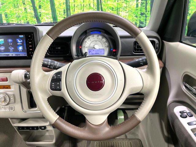 �y�����v�����X�e�A�����O�z�㎿�Ȋv���g�p���邱�ƂŁA��ɂ����������݂ƂĂ��^�]���₷���n���h���ł���