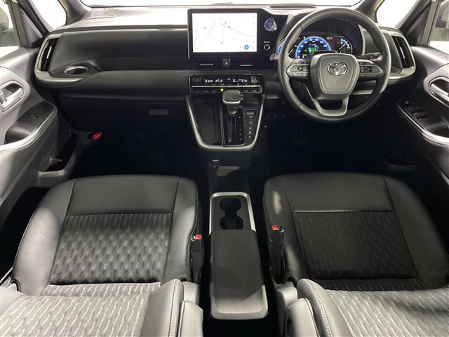 ノア1.8 ハイブリッド S-Z