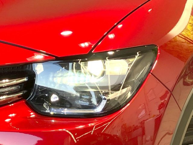 �yLED�w�b�h���C�g�z���V����ԑ��s�����ǍD�Ȏ��E���m�ۂ����S���ĉ^�]�ł��鍂�P�xLED�w�b�h���C�g�𑕔�!�_�����x�������A����d�͂��}�����Ă��܂��B