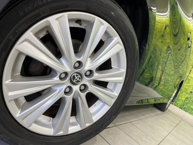 �y����18�C���`�A���~�z�C�[���z�O�ςɃ}�b�`���������A���~�z�C�[���𑕒����Ă���܂��B�e��ЊO�A���~�z�C�[����A�X�^�b�h���X�^�C�����戵�����Ă���܂��B���񂲑��k����������