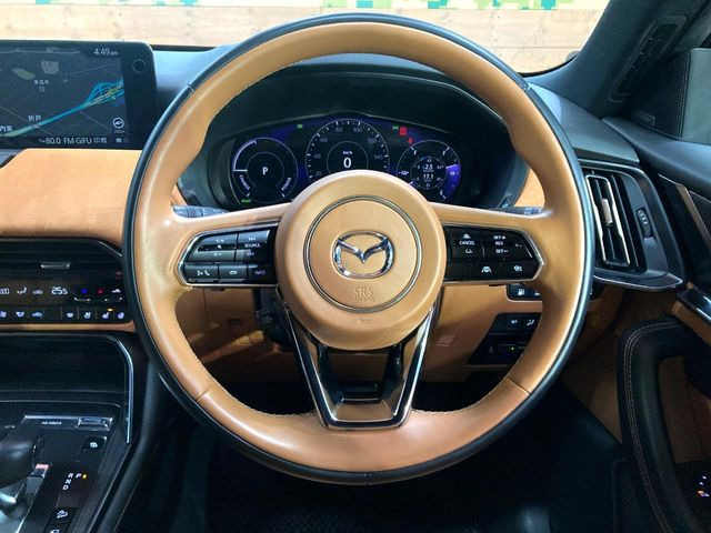 �y�����v�����X�e�A�����O�z�㎿�Ȋv���g�p���邱�ƂŁA��ɂ����������݂ƂĂ��^�]���₷���n���h���ł���