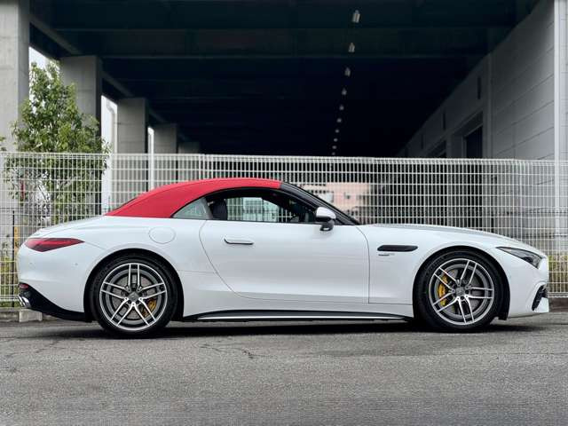 �h���b�s���O���C�����N��Ȉ�ۂ�^����A�X�|�[�e�B����i�I�ȃT�C�h���C��.