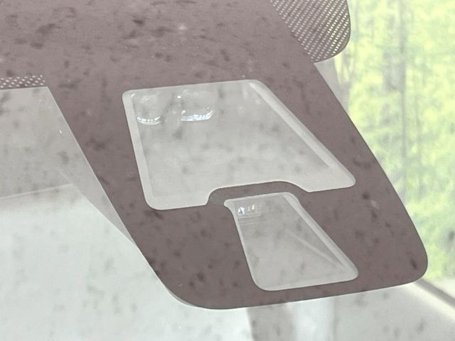 �y�O�He-Assist�z���s���ɑO���̎ԗ�����F�����A�Փ˂������Ȏ��͌x��ƃu���[�L�ŏՓˉ���Ɣ�Q�y�����A�V�X�g�B�����S�Ƀh���C�u�����y���݂��������܂��B