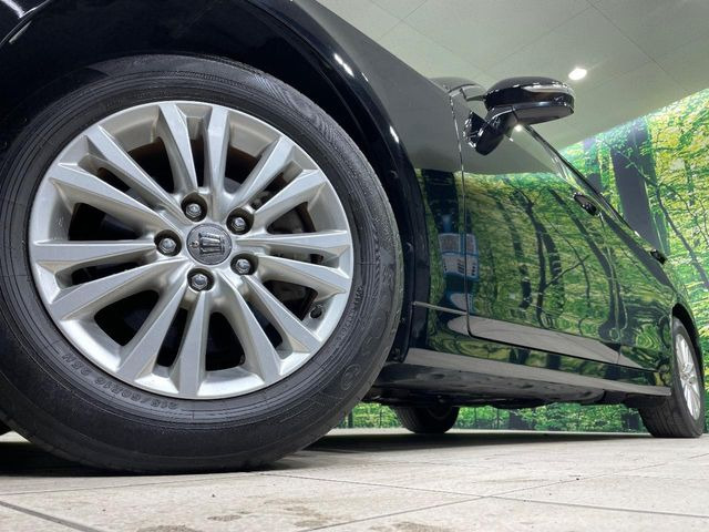 �y����16�C���`�A���~�z�C�[���z�O�ςɃ}�b�`���������A���~�z�C�[���𑕒����Ă���܂��B�e��ЊO�A���~�z�C�[����A�X�^�b�h���X�^�C�����戵�����Ă���܂��B���񂲑��k����������