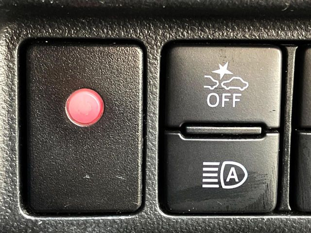 �y�X�}�[�g�A�V�X�g�z���s���ɑO���̎ԗ�����F�����A�Փ˂������Ȏ��͌x��ƃu���[�L�ŏՓˉ���Ɣ�Q�y�����A�V�X�g�B�����S�Ƀh���C�u�����y���݂��������܂��B