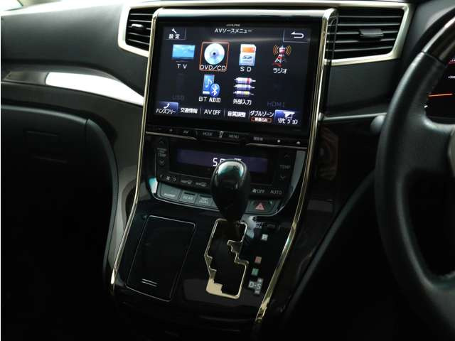 �y��l�C!ALPINE��BIG-X10�C���`�i�r��z���ʂɂ��i�r�������Ղ�DVD�Đ��Ȃǔ��̗͂L��f�����y���߂܂�!�܂��A�u���[�g�D�[�X�ڑ��ȂǑ��ʂȋ@�\����葵���Ă���܂�!