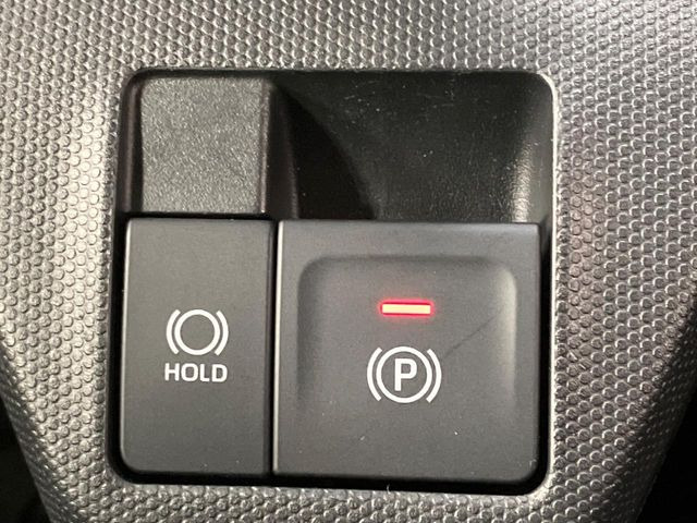 �y�I�[�g�u���[�L�z�[���h�z�M���҂���a�؂Œ�Ԏ��Ƀu���[�L���瑫�𗣂��Ă��A��~��Ԃ�ێ����Ă���܂��B�O�i����Ƃ��̓A�N�Z���𓥂߂Ύ����ŉ��������̂ň��S��X���^�]���y�ɂȂ�܂���