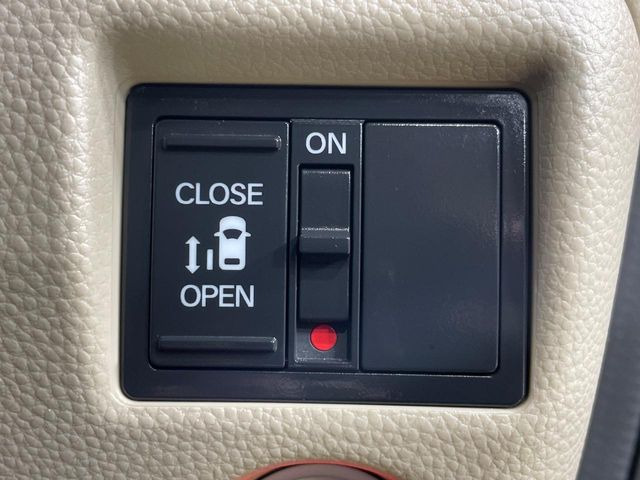 �y�p���[�X���C�h�h�A�z�X�}�[�g�L�[��^�]�Ȃ̃X�C�b�`�ŃX���C�h�h�A�̊J���\���d��������͂����ăh�A���J����K�v�������A���������q�l�ł��A�d���ו��������Ă��鎞�����N�ɊJ���߂ł��܂���