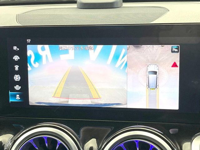 ���p�m���~�b�N�r���[���j�^�[:��p�̃J�����ɂ��A�ォ�猩���낵���悤�Ȏ��_��360�x�N���}�̎��͂��m�F���邱�Ƃ��ł��܂������p�������m�F���₷���A�����ꏊ�ł̐؂�Ԃ��⒓�Ԃ��X���[�Y�ɍs���܂��B