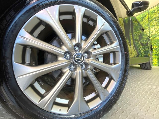 �y����20�C���`�A���~�z�C�[���z�O�ςɃ}�b�`���������A���~�z�C�[���𑕒����Ă���܂��B�e��ЊO�A���~�z�C�[����A�X�^�b�h���X�^�C�����戵�����Ă���܂��B���񂲑��k����������