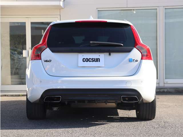 ���s�^�G���W���ɂ̓{���{�̔F�؂��擾����MOTUL�̍����I�C��SPECIFIC RBS0-2AE(0W-20)���g�p���܂��B