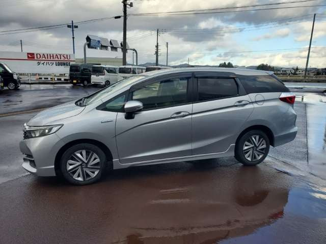 シャトル1.5 ハイブリッド