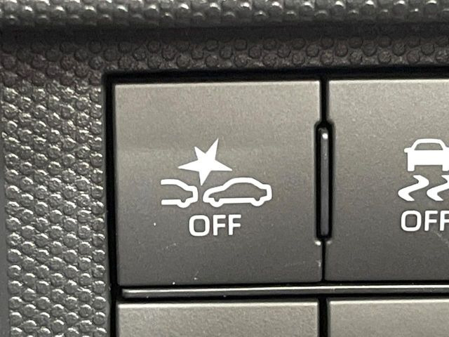 �y�X�}�[�g�A�V�X�g�z���s���ɑO���̎ԗ�����F�����A�Փ˂������Ȏ��͌x��ƃu���[�L�ŏՓˉ���Ɣ�Q�y�����A�V�X�g�B�����S�Ƀh���C�u�����y���݂��������܂��B