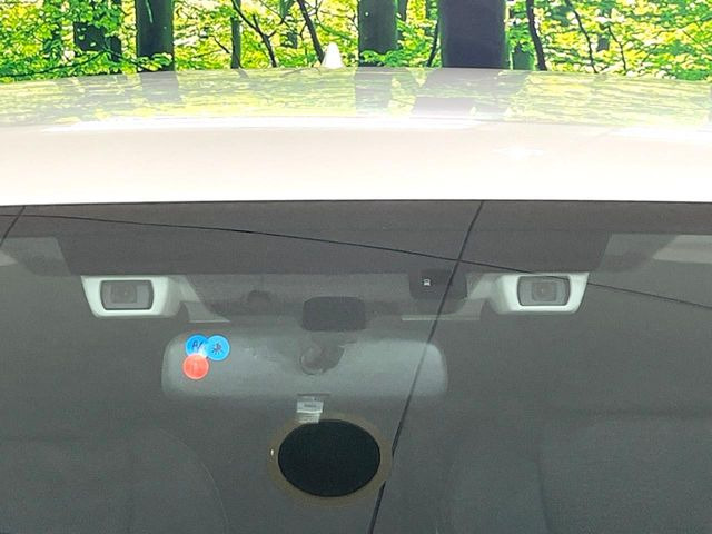 �y�A�C�T�C�gVer3�z�O���̎ԗ��������m���A�Փ˂������Ȏ��͌x��Œ��ӂ𑣂��A�u���[�L�𓥂ޗ͂��T�|�[�g�B�u���[�L�𓥂߂Ȃ������ꍇ�͏Փ˔�Q�y���u���[�L���쓮�A�Փˉ�����T�|�[�g���܂��B