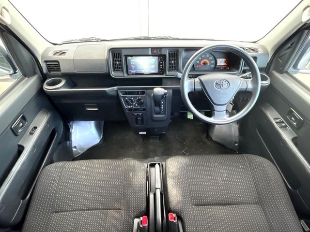 �O���[�v���݌ɐ���30,000��!!�S���̌n��X���烁�[�J�[�E�Ԏ��킸���Љ�o����̂ŁA���Ȃ��Ƀs�b�^���̂��Ԃ�������͂��ł���܂��͂��₢���킹��������