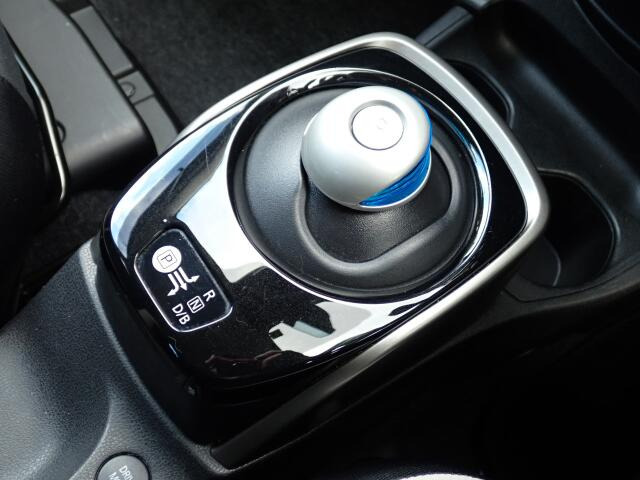 �V�t�g�m�u�̓X�����Ȃ��A���ꂢ�ȏ�Ԃł��B���ł��G��镔�������ꂢ���Ƒ�؂ɏ���Ă������Ƃ�������܂���B