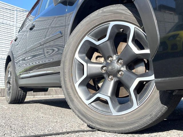 �y����17�C���`�A���~�z�C�[���z�O�ςɃ}�b�`���������A���~�z�C�[���𑕒����Ă���܂��B�e��ЊO�A���~�z�C�[����A�X�^�b�h���X�^�C�����戵�����Ă���܂��B���񂲑��k����������