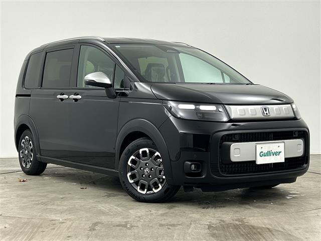 フリード1.5 e:HEV クロスター