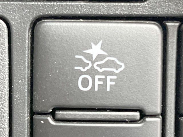 �y�X�}�[�g�A�V�X�g�z���s���ɑO���̎ԗ�����F�����A�Փ˂������Ȏ��͌x��ƃu���[�L�ŏՓˉ���Ɣ�Q�y�����A�V�X�g�B�����S�Ƀh���C�u�����y���݂��������܂��B