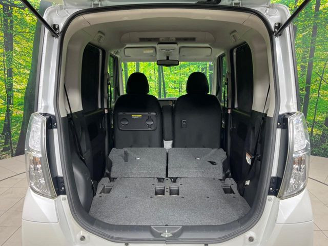 ���i�̂���������ʋ΁A���}���ɏ\���ȉ׎��X�y�[�X���m�ۂ��Ă���܂��B�Z�J���h�V�[�g��|���ƁA�傫�ȉו��̐ύڂ��\�ł���