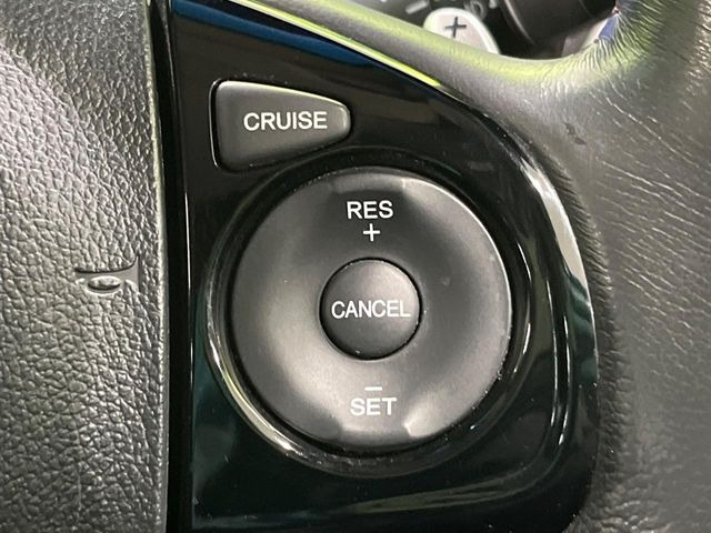 �y�N���[�Y�R���g���[���z�������H�����N���N���s�B�A�N�Z���𗣂��Ă���葬�x�ő��s���ł��A�������^�]���̕��S���y��!�����E�������ȒP�ȃX�C�b�`����Œ����ł��܂��B