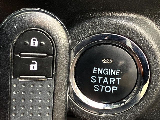 ���y�X�}�[�g�L�[&�X�^�[�g�V�X�e���z�g�т����X�}�[�g�L�[�����o�����ƂȂ��A�h�A�̎{���E�������\�ŁA�����v�b�V���ŃG���W�����X�^�[�g!!