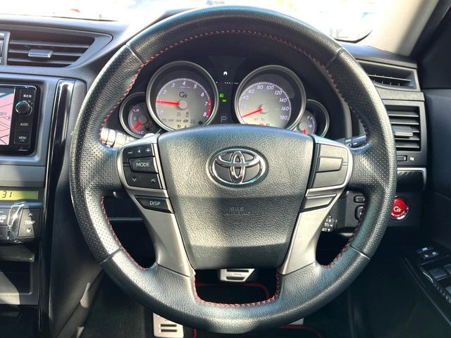 �y�����v�����X�e�A�����O�z�㎿�Ȋv���g�p���邱�ƂŁA��ɂ����������݂ƂĂ��^�]���₷���n���h���ł���