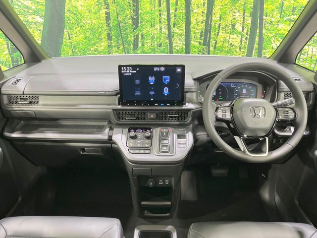 ステップワゴン2.0 e:HEV スパーダ