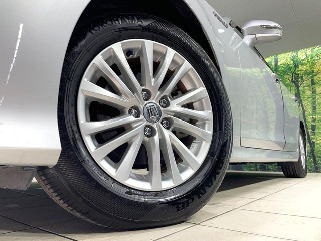 �y����16�C���`�A���~�z�C�[���z�O�ςɃ}�b�`���������A���~�z�C�[���𑕒����Ă���܂��B�e��ЊO�A���~�z�C�[����A�X�^�b�h���X�^�C�����戵�����Ă���܂��B���񂲑��k����������