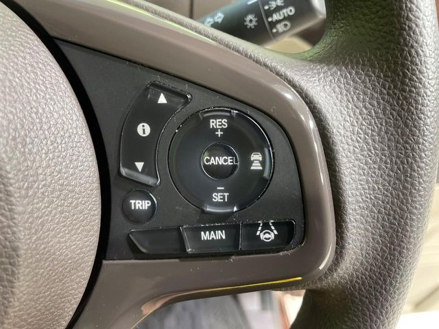 �y�A�_�v�e�B�u�N���[�Y�R���g���[���z�������H�ł̒��������s���y��!!�����ő��x��ۂN���[�Y�R���g���[�����A�Փˌy���V�X�e���ƘA�g���A�O���̎ԗ������m���ĎԊԂ�ۂ悤�ɑ��x���߂��Ă���܂�!!