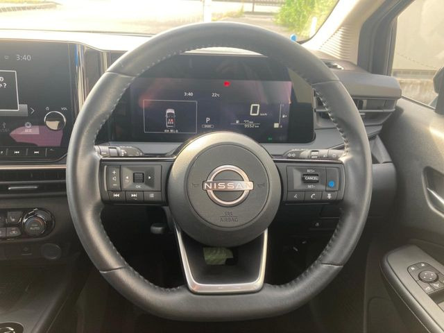 �y�����v�����X�e�A�����O�z�㎿�Ȋv���g�p���邱�ƂŁA��ɂ����������݂ƂĂ��^�]���₷���n���h���ł���