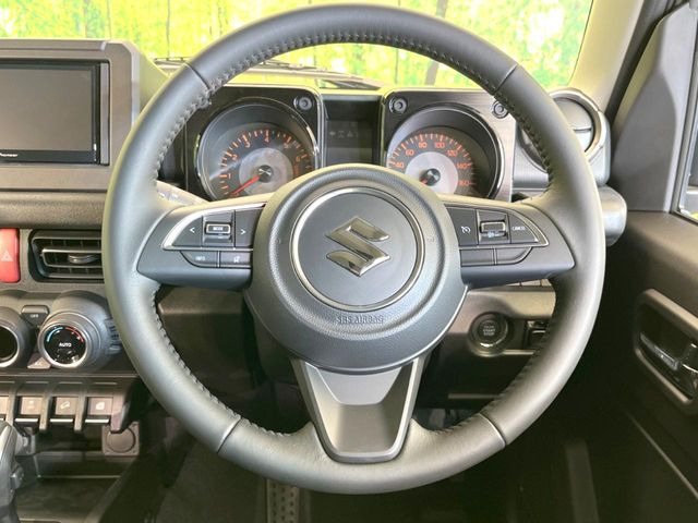 �y�����v�����X�e�A�����O�z�㎿�Ȋv���g�p���邱�ƂŁA��ɂ����������݂ƂĂ��^�]���₷���n���h���ł���